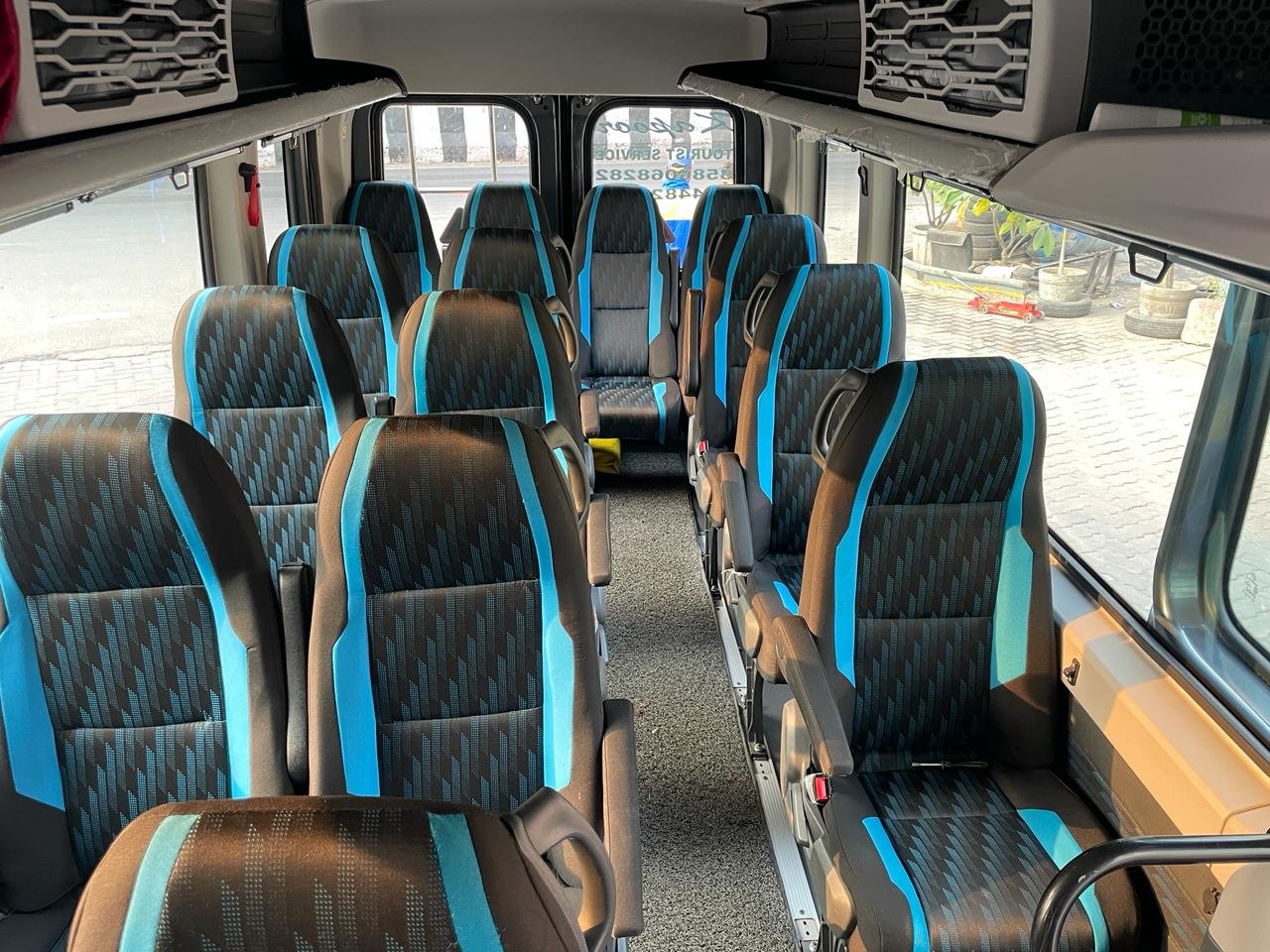 12 Seater Tempo Traveller